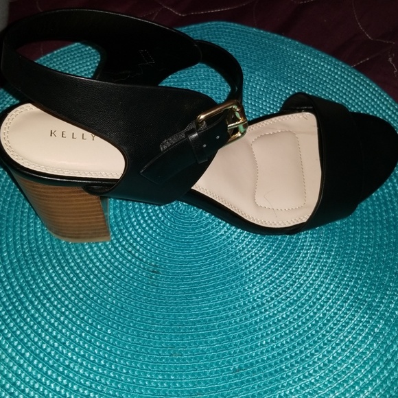 Shoes - Picture 3 of 4